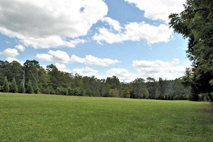 3480 Knob Forest Elliston, VA 24087