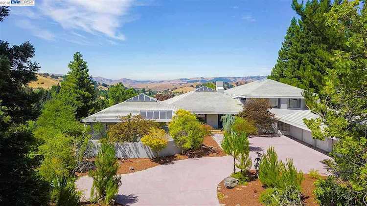 901 Eagle Ridge Dr. Danville, CA 94506
