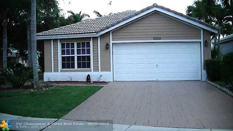 7022 NW 75th St Parkland, FL 33067