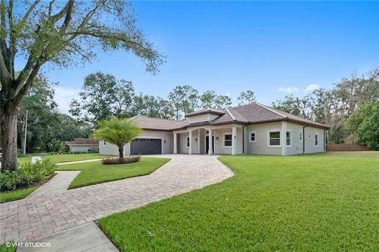 2411 Tangerine Hill Court Lutz, FL 33549