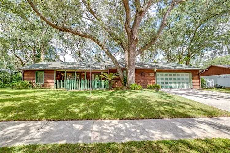 4537 Malik Crescent Orlando FL by RE/MAX Downtown Photo 1