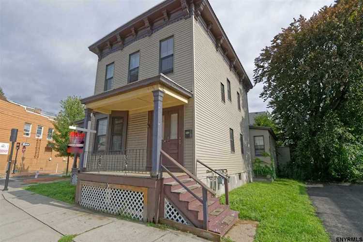 825 19Th St Watervliet, NY 121892046 | MLS 201826984 Photo 1