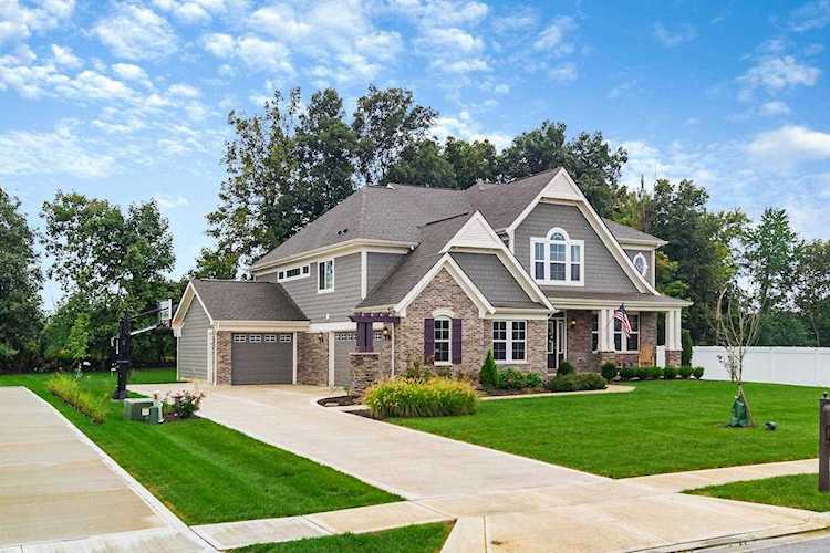 8415 Cameron Court Pickerington, OH 43147 | MLS 218038372 Photo 1