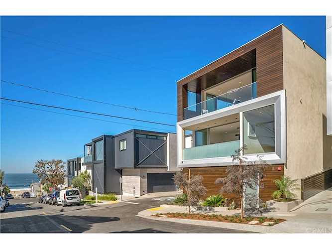 217 1st Street in Manhattan Beach, CA - MLS# SB18101651 Photo 1