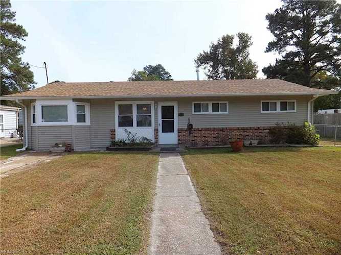 118 York Dr Portsmouth, VA 23702