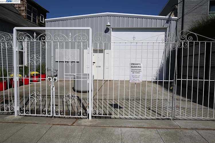 1031 Pardee St Berkeley, CA 94710 | MLS 40845117 Photo 1