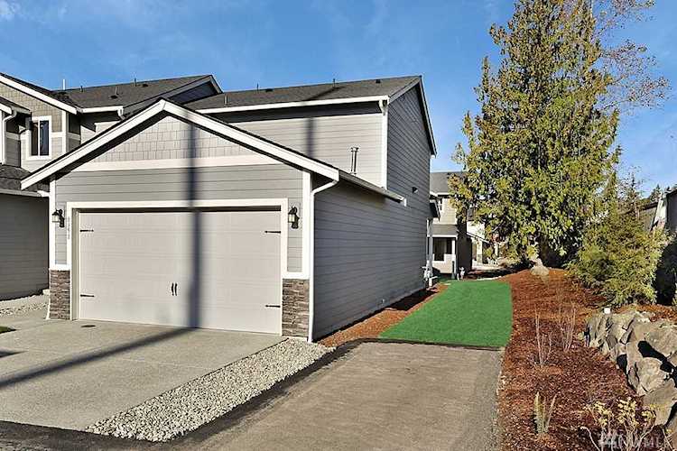 8350 175th St E #Lot40 Puyallup, WA 98375 | MLS ® 1382782 Photo 1