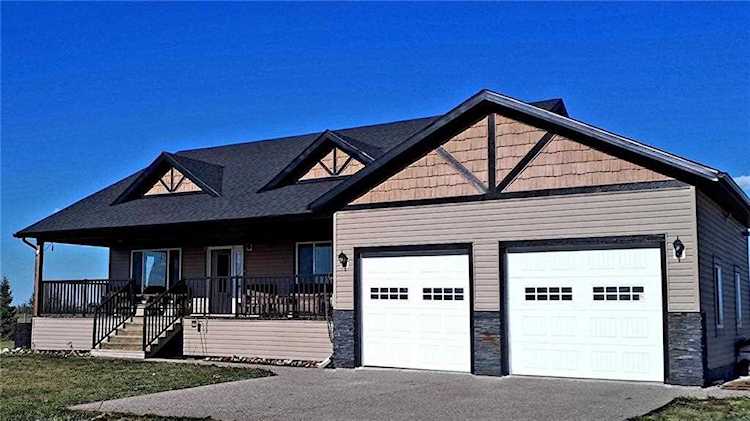 498100 272 St E Rural Foothills County, AB T0L 0J0