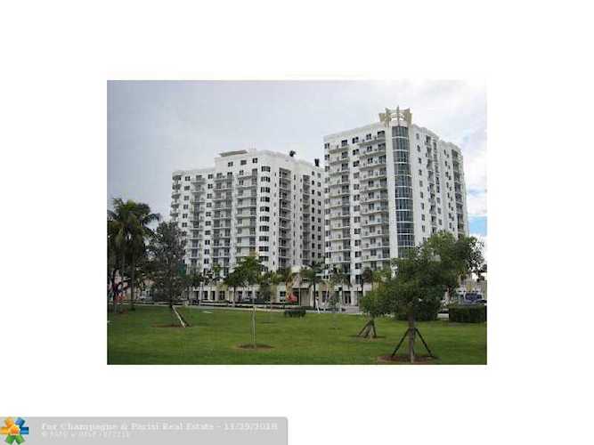 1830 Radius Dr #306 Hollywood, FL 33020