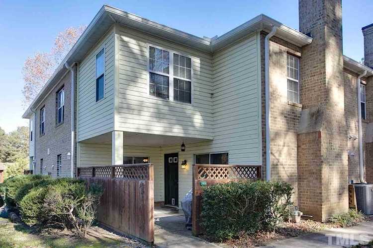 409 Summerwalk Circle #409 Chapel Hill, NC 27517 | MLS 2227085 Photo 1