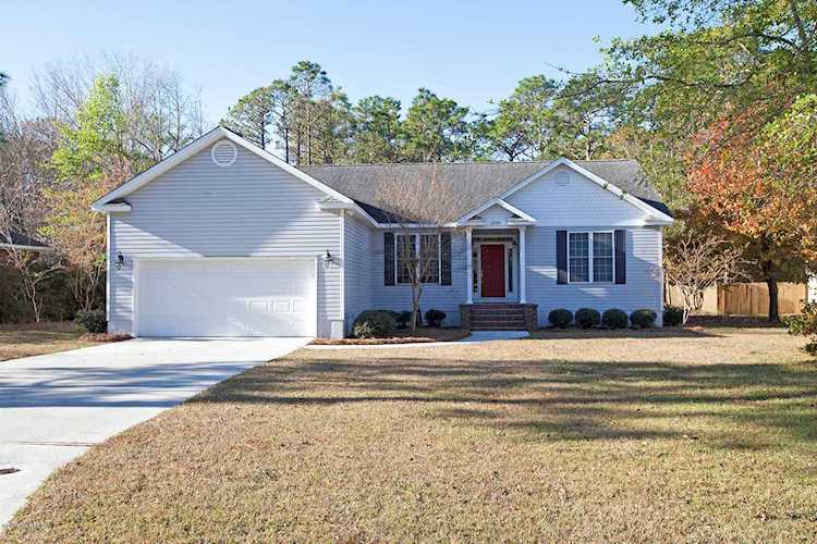 Home For Sale At 8759 W Telfair Circle, Wilmington NC in The Cape Photo 1
