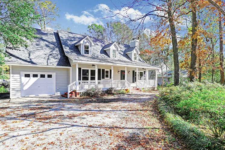 Home For Sale At 605 Porters Neck Road, Wilmington NC in Porters Neck Plantation Photo 1