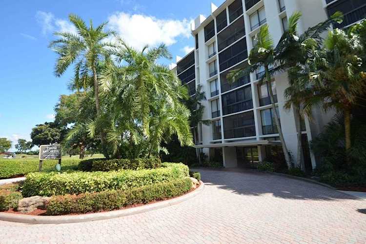 1925 Bridgewood Drive #1925 Boca Raton, FL 33434 - MLS# RX-10423069 | BocaRatonRealEstate.com Photo 1