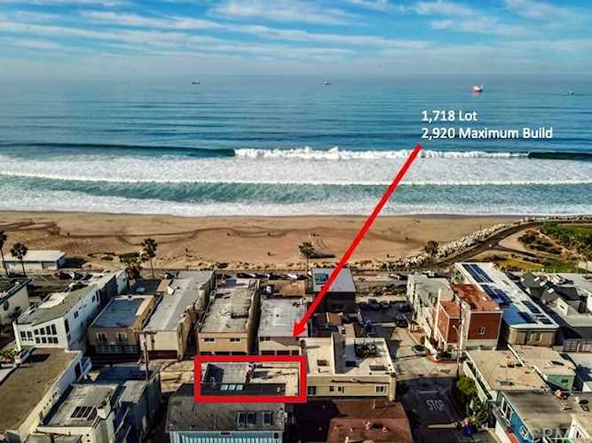 4314 Ocean Drive in Manhattan Beach, CA - MLS# SB18297764 Photo 1