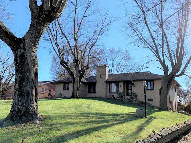 2143 N Columbus Street Lancaster, OH 43130 | MLS 219000085 Photo 1