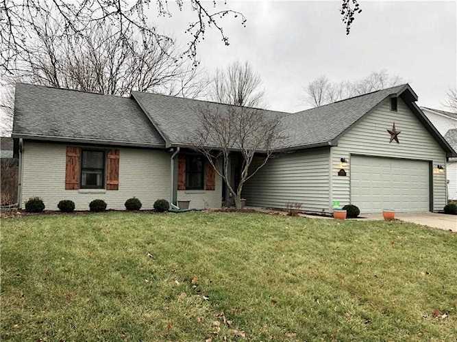 7865 Dawson Drive Fishers, IN 46038 | MLS 21612853 Photo 1