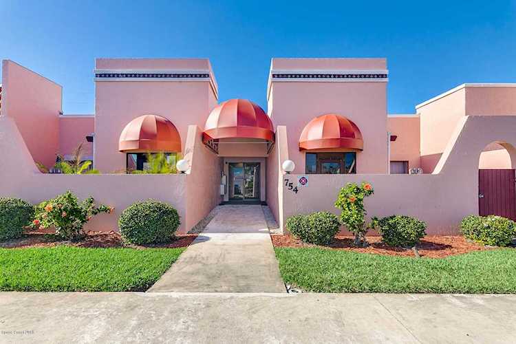 754 S Orlando Avenue #213 Cocoa Beach, FL 32931 | MLS 833089 Photo 1