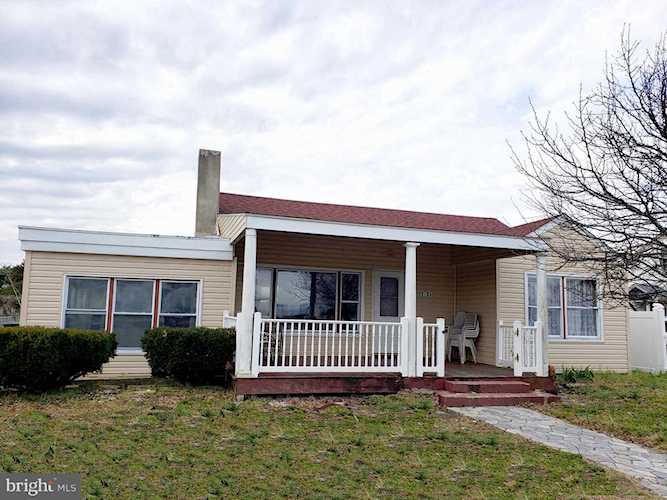8705 Coastal Hwy Ocean City MD MDWO101902 home for sale Photo 1