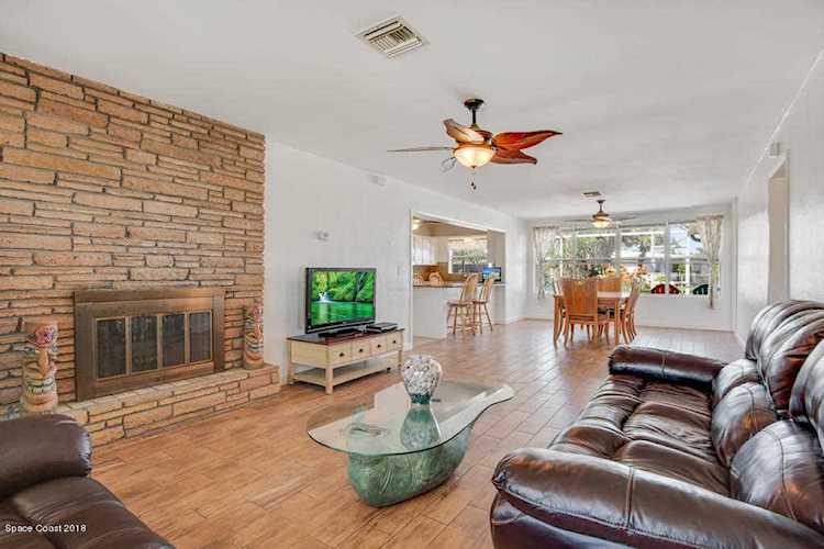 104 W Suwannee Lane Cocoa Beach, FL 32931 | MLS 828797 Photo 1