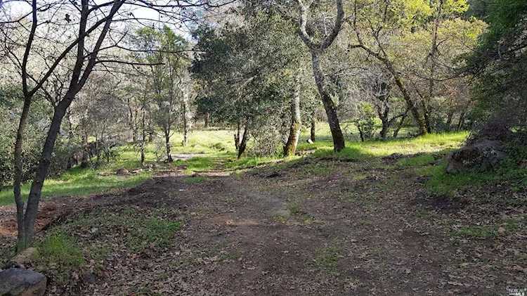 1221 Tucker Road Calistoga, CA 94515 | MLS 21627618 Photo 1