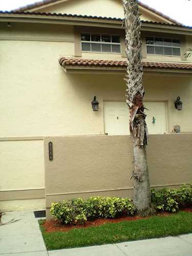 6556 Via Regina Boca Raton, FL 33433 - MLS# RX-10493848 | BocaRatonRealEstate.com Photo 1
