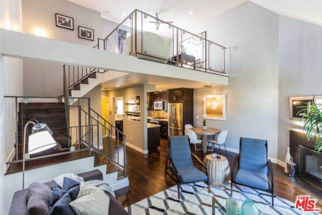 1127 12th Street #303, Santa Monica, CA 90403 | MLS #19421676 Photo 1