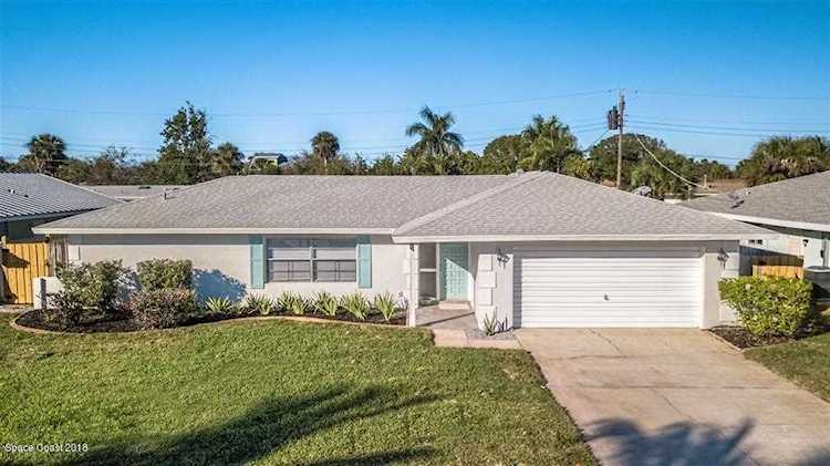221 Shore Lane Indian Harbour Beach, FL 32937 | MLS 833677 Photo 1