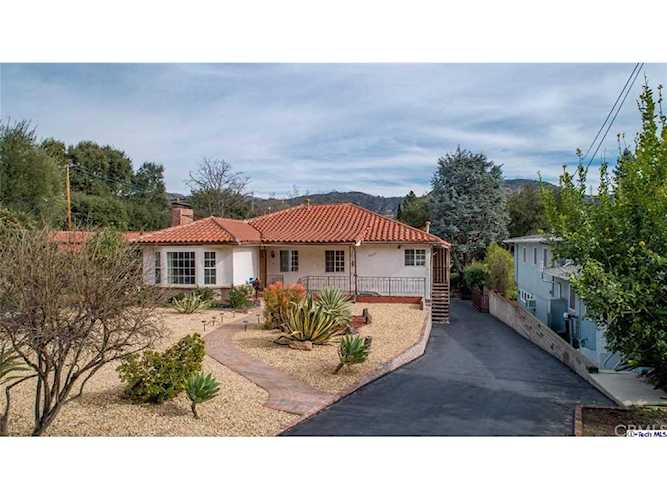 2404 Hermosita Drive, Glendale, CA 91208 | MLS #319000119 Photo 1