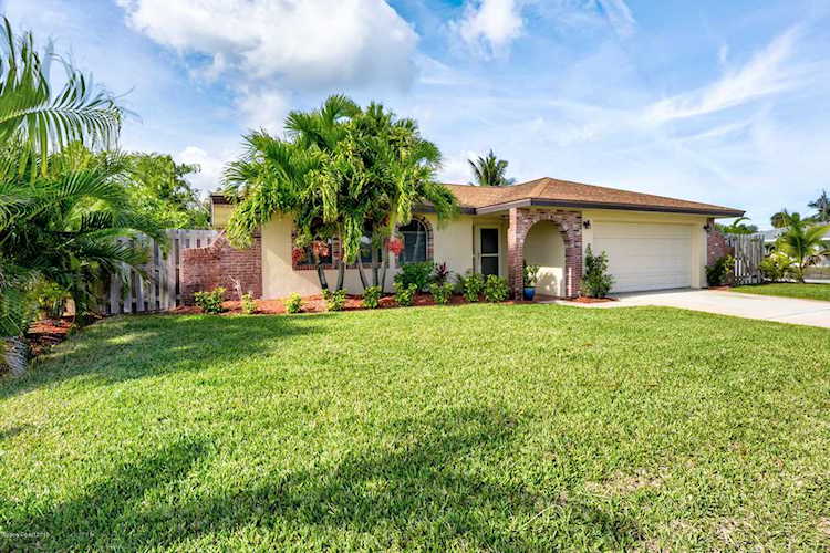 216 Shore Lane Indian Harbour Beach, FL 32937 | MLS 833755 Photo 1