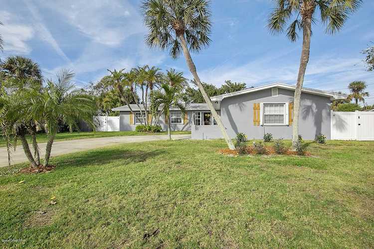 311 Cyprus Drive Cocoa Beach, FL 32931 | MLS 833757 Photo 1
