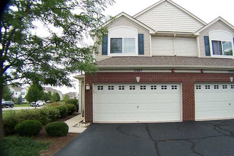11957 Brunschon Ln #11957 Huntley, IL 60142 | MLS 10170655 Photo 1