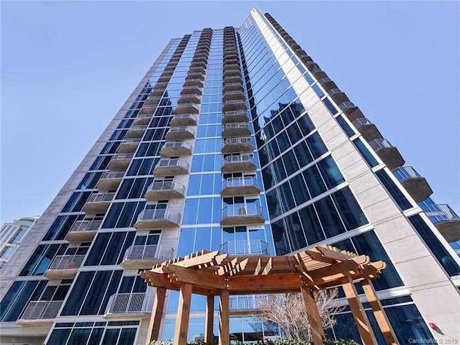 210 Church St Charlotte, NC 28202 | MLS 3456830 Photo 1