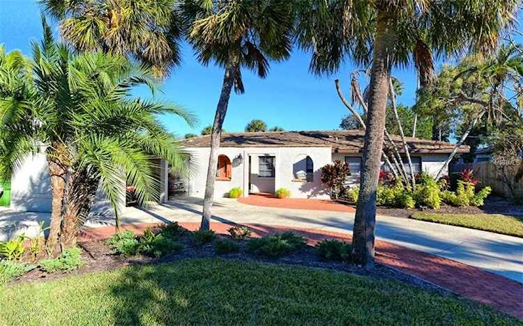 462 Bowdoin Circle Sarasota, FL 34236
