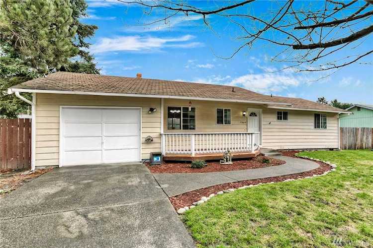 17009 5th Ave E Spanaway, WA 98387 | MLS ® 1399108 Photo 1