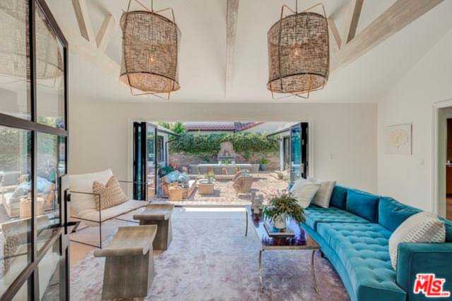 105 S Medio Drive, Los Angeles, CA 90049 | MLS #19422788 Photo 1
