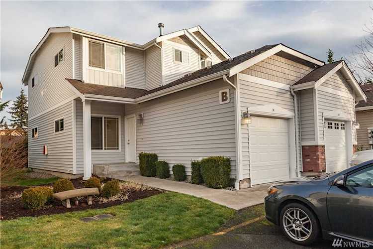 333 5th St SE #B3 Puyallup, WA 98372 | MLS ® 1399939 Photo 1
