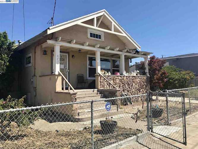 6236 Harmon Oakland, CA 94621 | MLS 40849802 Photo 1