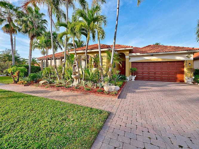 4965 Tropical Garden Drive Boynton Beach, FL 33435 - MLS# RX-10494946 | BoyntonBeachRealEstate.com Photo 1