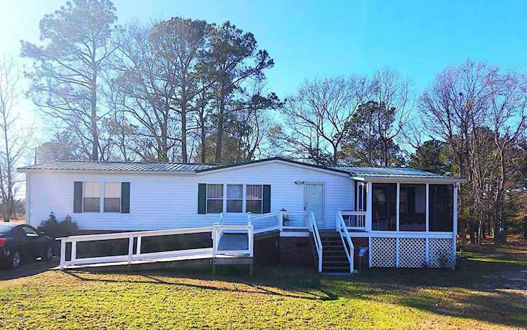 2271 Lakeside Avenue Supply, NC 28462 | MLS 100145777 Photo 1