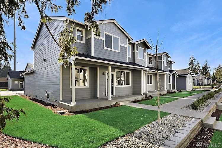 8351 175th St Ct E #Lot33 Puyallup, WA 98375 | MLS ® 1311992 Photo 1