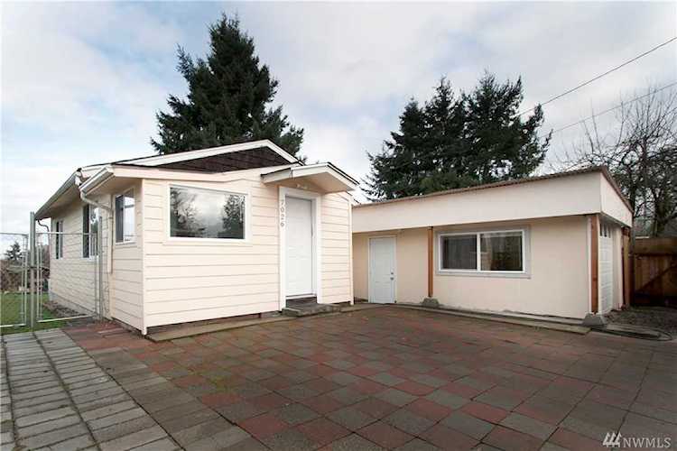 7026 S 116th St Seattle, WA 98178 | MLS ® 1400119 Photo 1