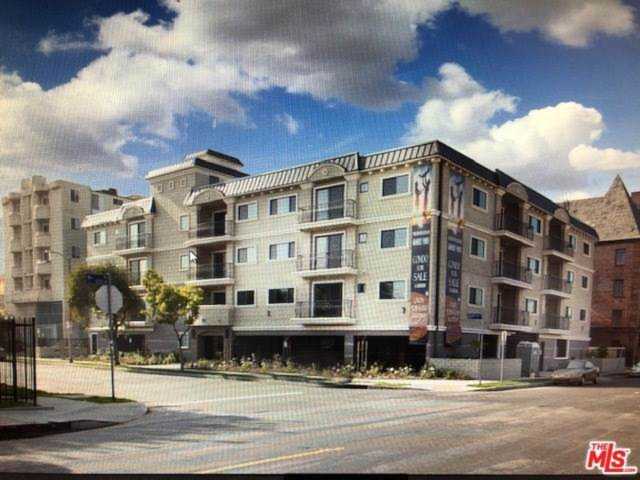 901 S Gramercy Drive #204, Los Angeles, CA 90019 | MLS #19422298 Photo 1