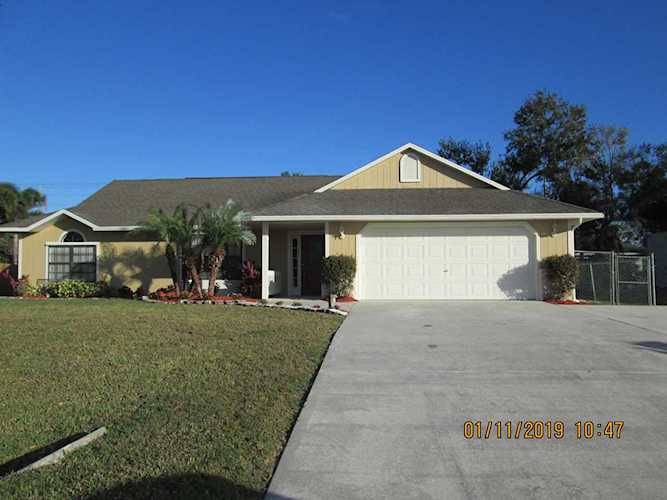 8300 Penny Lane Fort Pierce, FL 34951 | MLS RX-10494804 Photo 1