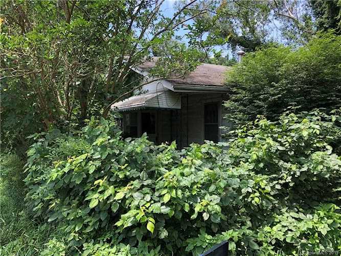 19 Old Weaverville Rd Asheville, NC 28804 | MLS 3465672 Photo 1