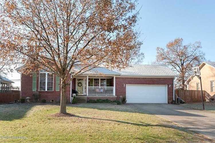 335 Shady Brook Ln Louisville, KY 40229 | MLS 1520959 Photo 1