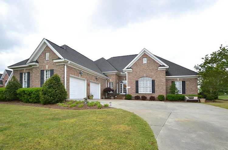 4099 Country Down Drive Greenville, NC 27834
