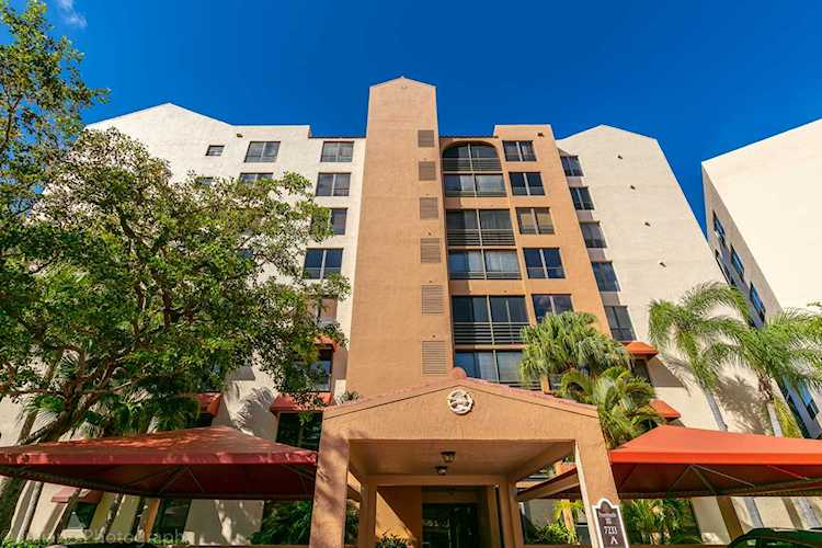 7233 Promenade Drive #202 Boca Raton, FL 33433 - MLS# RX-10490983 | BocaRatonRealEstate.com Photo 1