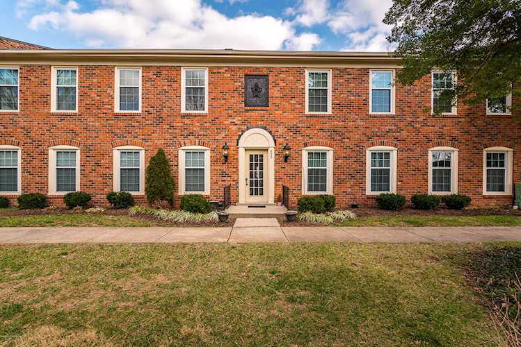 255 Salisbury Square #102 Louisville, KY 40207 | MLS 1522517 Photo 1