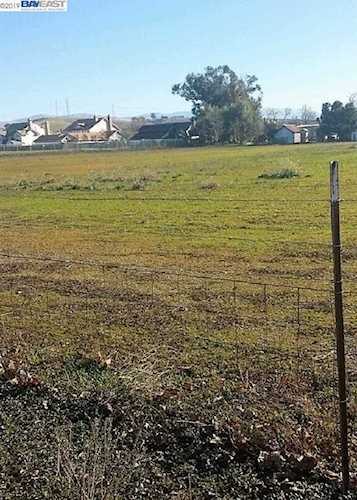 2072 S Vasco Rd Livermore, CA 94550 | MLS 40851347 Photo 1
