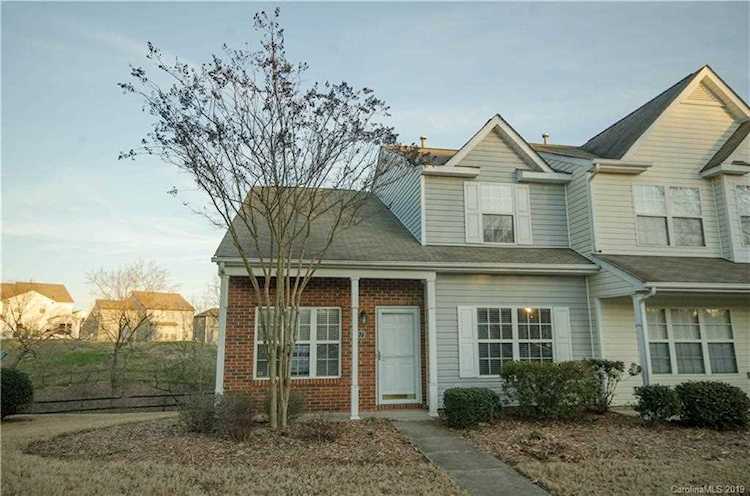 681 Rock Lake Glen Fort Mill, SC 29715 | MLS 3464136 Photo 1